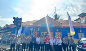 Menjelang HUT RI ke-80, Polsek Daik Lingga Ajak Warga Kibarkan Semangat Lewat Merah Putih