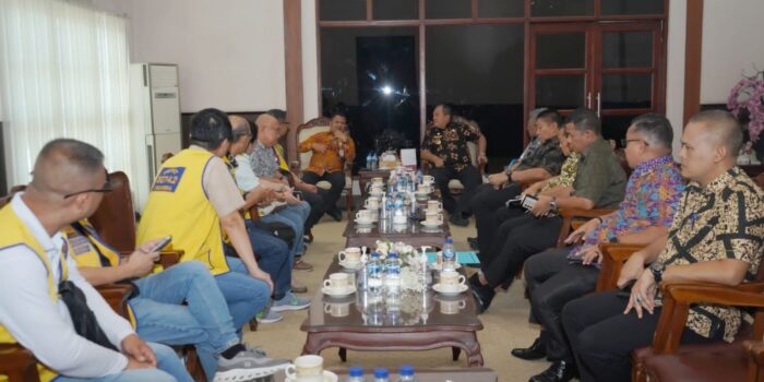 Bahas Operasi Katarak Gratis, Bupati Asahan Terima Audiensi Lions Club Indonesia Medan Chakra