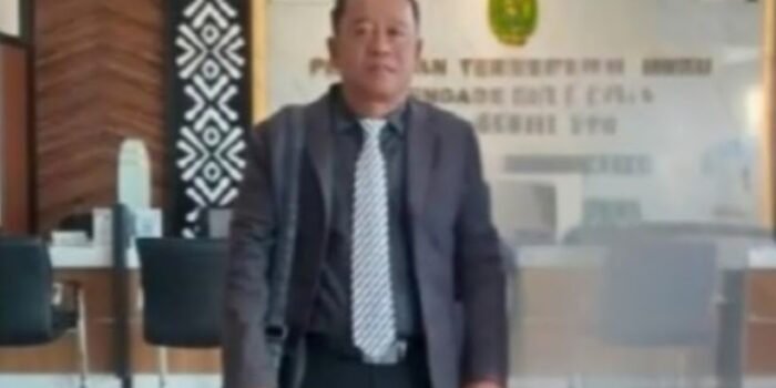 Sorotan Tajam!! Gubernur Papua Barat Daya Nekat Lantik DPRK Sorong Selatan, Kuasa Hukum Siap Laporkan ke Kemendagri