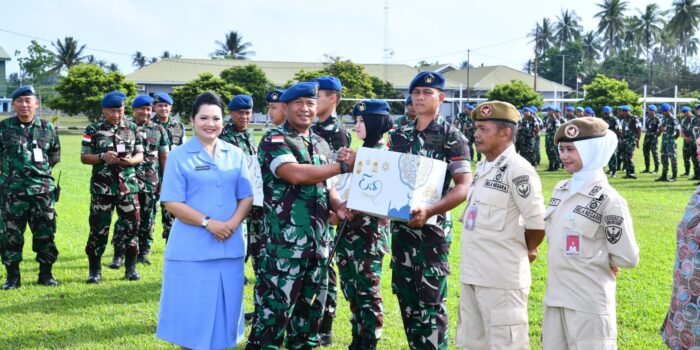 Danlanud RSA Natuna dan Ketua PIA AG Cab.9 Danlanud RSA Natuna dan Ketua PIA AG Cab.9