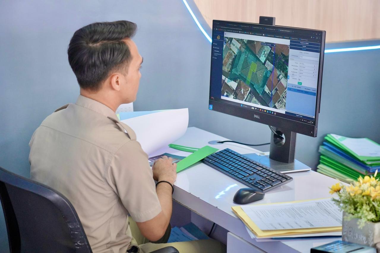 Kementerian ATR/BPN Imbau Masyarakat Manfaatkan Libur Lebaran, Mutakhirkan Data Sertipikat Kementerian ATR/BPN Imbau Masyarakat Manfaatkan Libur Lebaran, Mutakhirkan Data Sertipikat Tanah di Kantor Pertanahan